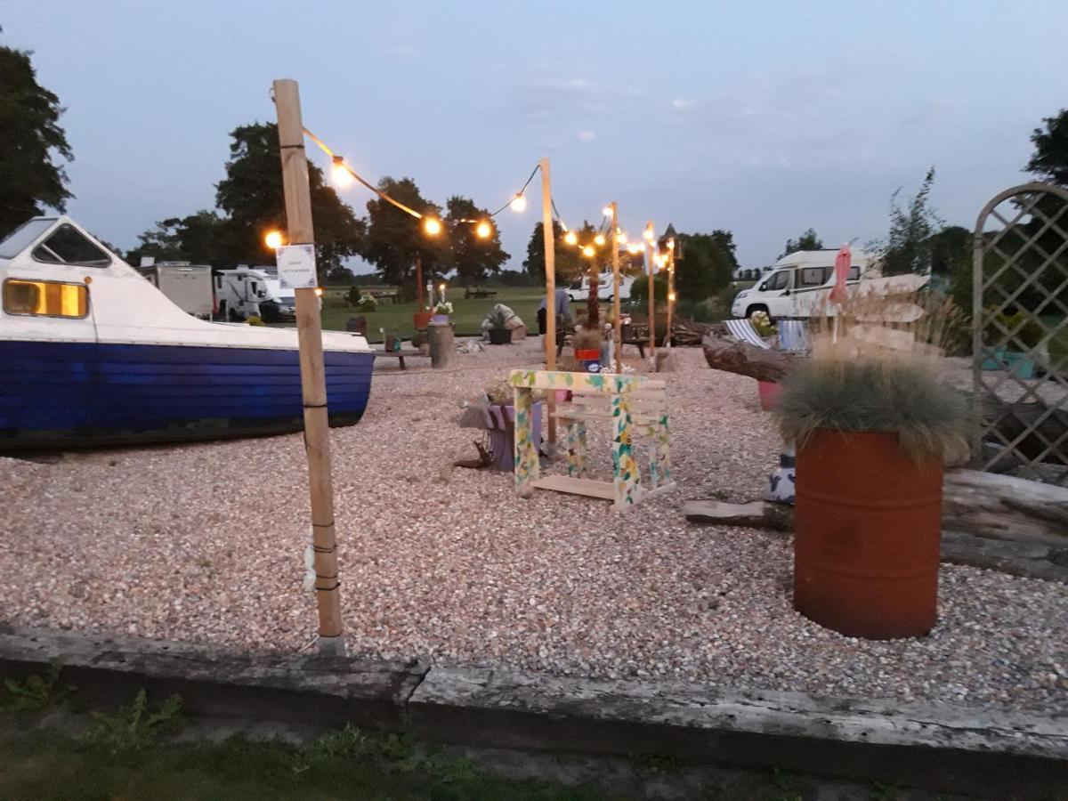 Locatie Het Knooppunt Engelse Chalet Nuis Esterno foto